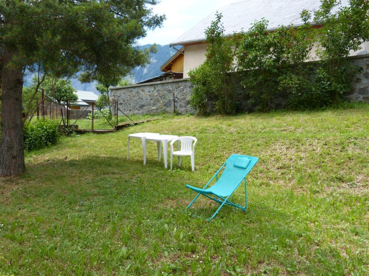 Studio La Garde Virage 16 Luaran gambar