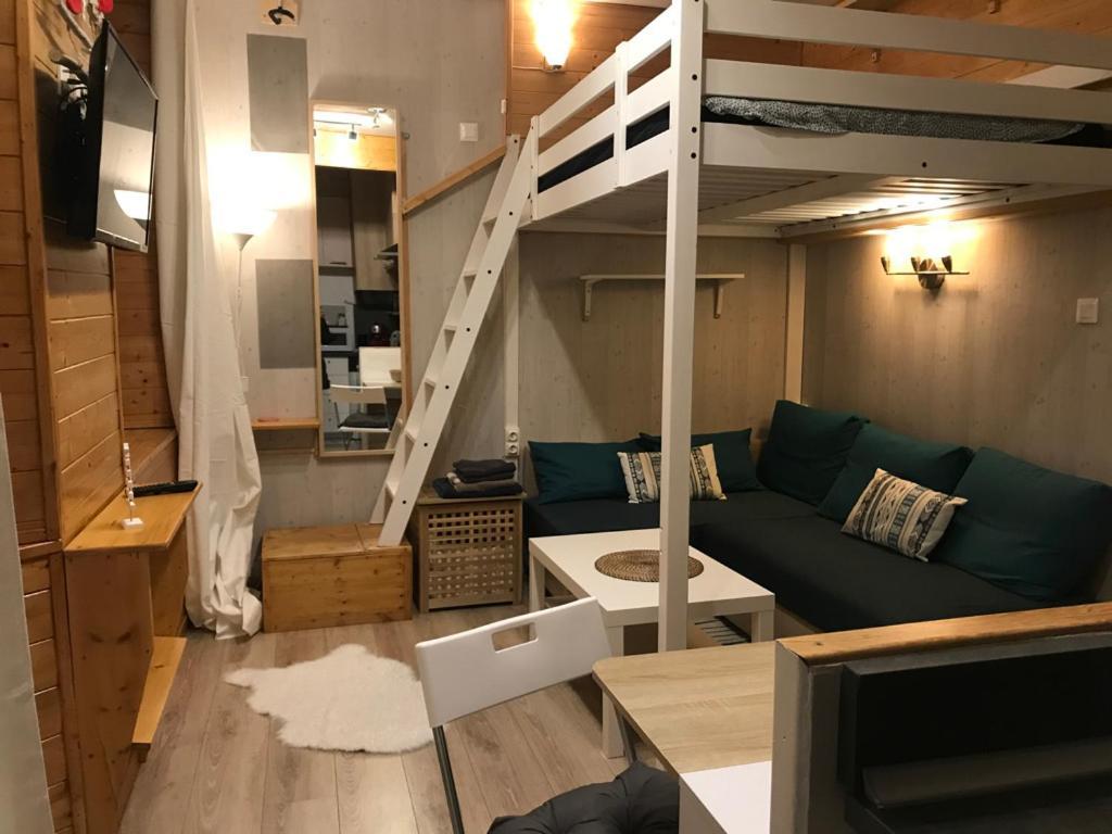 Studio La Garde Virage 16 Luaran gambar