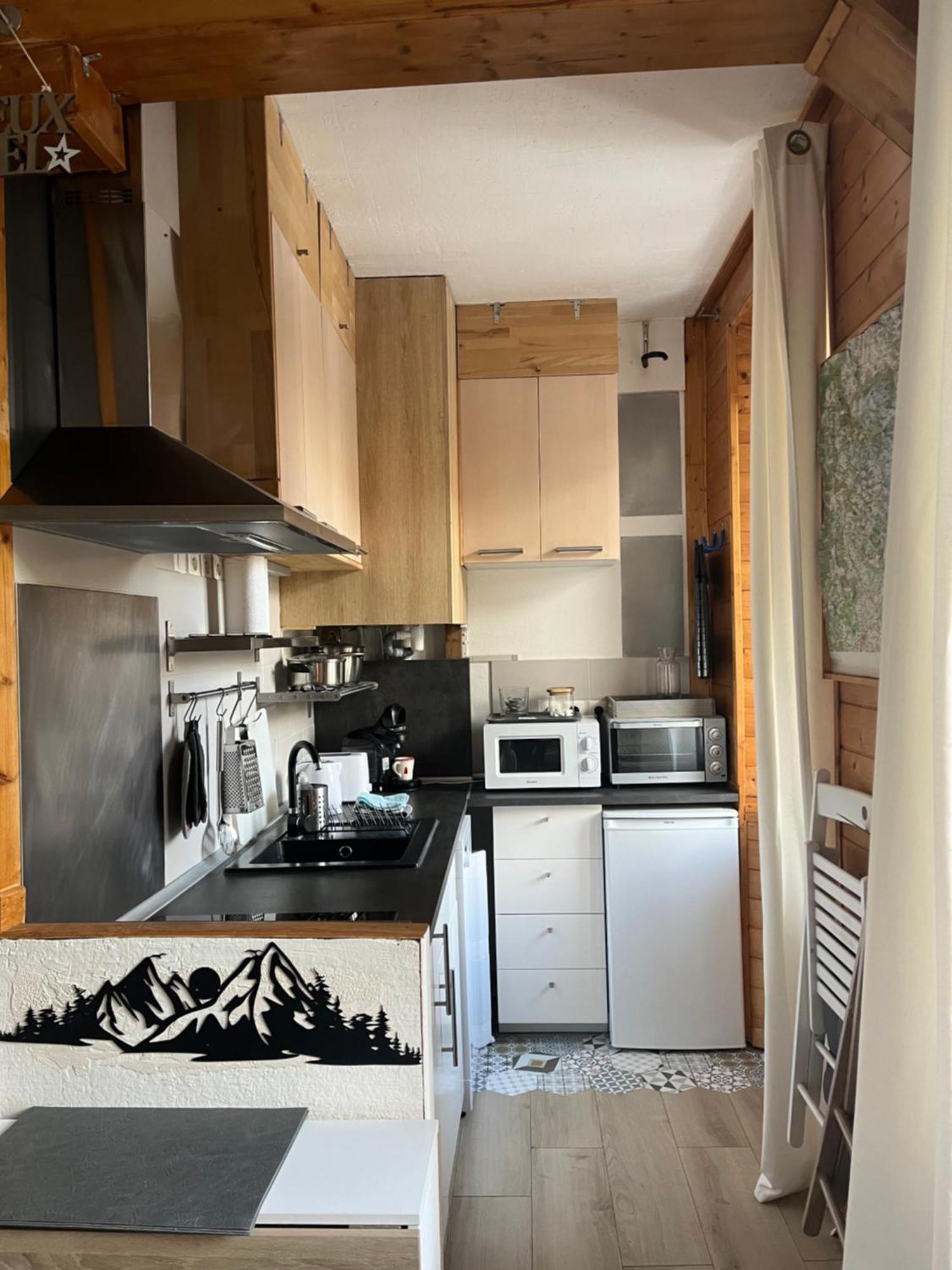 Studio La Garde Virage 16 Luaran gambar